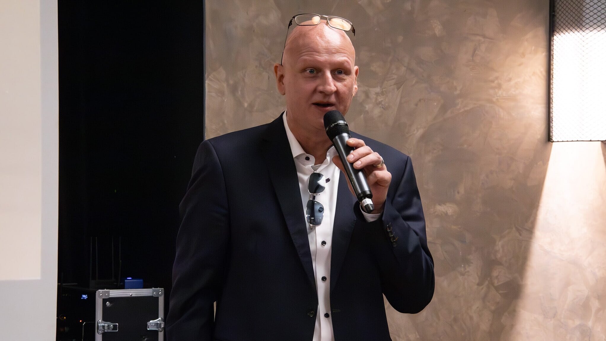 Gastgeber Klaus Schön der AVS GmbH