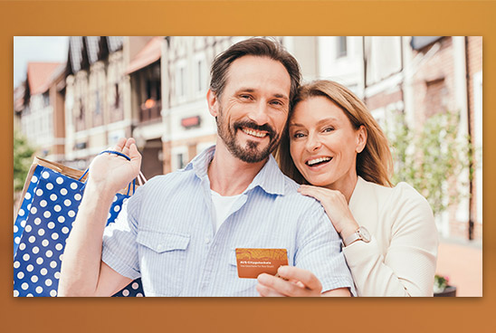 Paar mit AVS Citygutschein