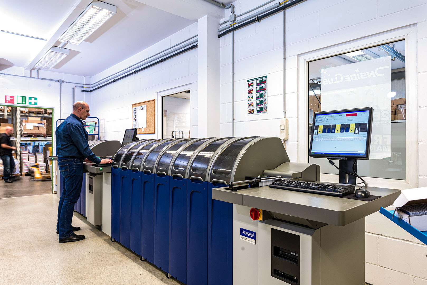 Foto: Die Druckmaschine im Lettershop.